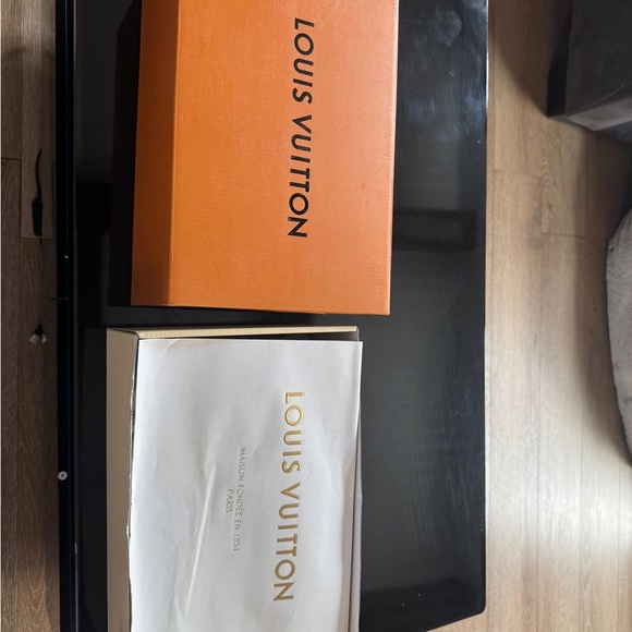 Louis Vuitton Trainers Pink & White Women's Low-Top Sneakers - Picture 8 of 13